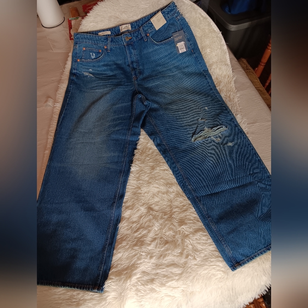 Woman's Blue Universal Thread Relaxed Fit, Mid Rise Jeans Baggy Leg #17